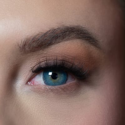 Azul | Gekleurde jaarlenzen | 0.00 | Inclusief lenzenbakje en applicators | Kleurlenzen zonder sterkte | Zachte lenzen | Comfortabel voor dagelijks gebruik | Blisterpack