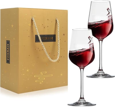 Persoonlijke Wijn Glazen Set voor Bruiloft: Gepersonaliseerd Huwelijkscadeau, Verlovingsgeschenk en Jubileumcadeau met Gouden Accenten