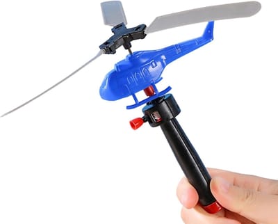 Vliegend Speelgoed - Helikopter Gadget - Actief Buitenspelen - Trekkoord Lancering - 12 x 5 cm - Willekeurige Kleur