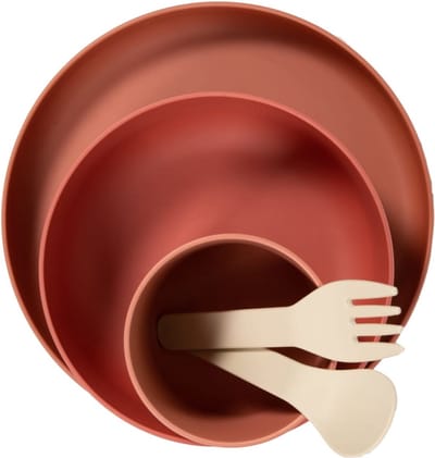Bo Jungle - CPLA Eet Set Baby - Kinderservies - Kraamcadeau - Bestek - Beker - Bord - 5 stuks - Milieu verantwoordelijk - Ecologisch - Vaatwasbestendig en magnetronbestendig - Eco-responsable CPLA Tableware Set Oker