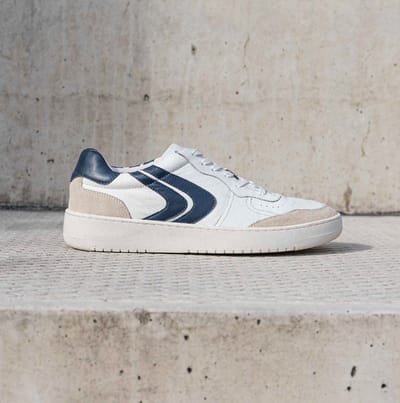 Cafe Moda hank sneaker off-white/navy leer