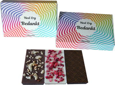 Bedankt chocolade - set van 2 chocolade dozen - Bedankt Chocoladecadeau voor Juf, Meester, collega - Secretaressedag cadeau - Fairtrade Chocolade - Brievenbuspakket - Handgemaakte chocolade Natuurvriendelijke geschenkdoos