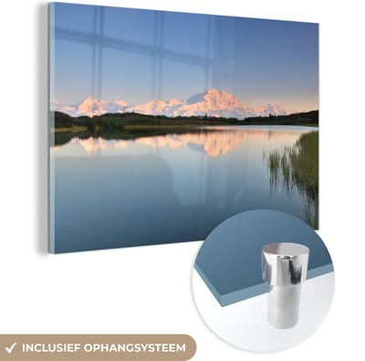 ® Glasschilderij 180x120 cm - Schilderij acrylglas - Het uitzicht op het berglandschap vanaf het water in het Nationaal park Denali in Noord Amerika - Foto op glas - Muurdecoratie woonkamer - Wanddecoratie slaapkamer - Schilderijen