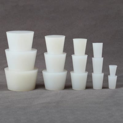 Set van 5 Stukken Zachte Rubber Stoppen - Tapered Hole Plugs voor Laboratorium, Thuis, Winkel en Kantoor (23x17x26mm) - Duurzaam, Waterdicht en Multifunctioneel