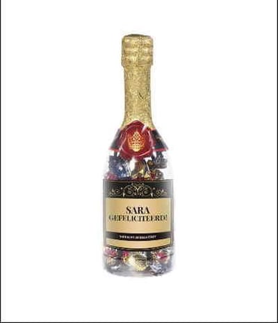 Drop - Champagnefles - Hoera! Met Pensioen - Gevuld met Drop - In cadeauverpakking met gekleurd lint