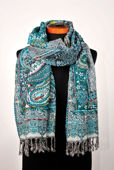 Wollen geborduurde sjaal en omslagdoek Azur, Merino wol, 72 * 190 cm