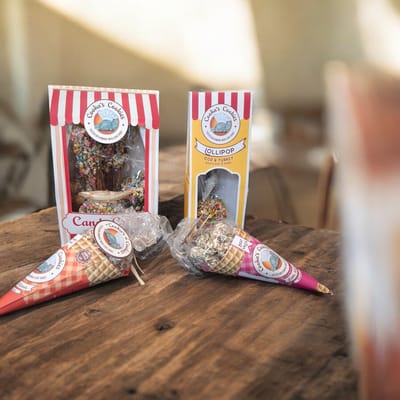 Cooka`s Cookies-100% Natuurlijk Hondensnack box-4 luxe snack Voordeel verpakkingen met o.a Rund & Kip tonijn