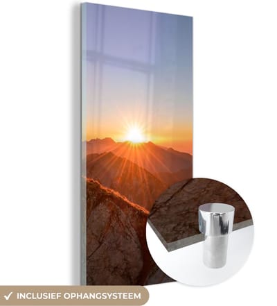 MuchoWow® Glasschilderij 20x40 cm - Schilderij acrylglas - Berg - Landschap - Zon - Foto op glas - Schilderijen