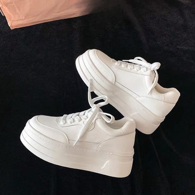 Baskets en cuir à semelle épaisse rehaussante pour femmes, Printemps et Été Nouveautés, Chaussures blanches légères et respirantes, Chaussures de sport décontractées 40 white