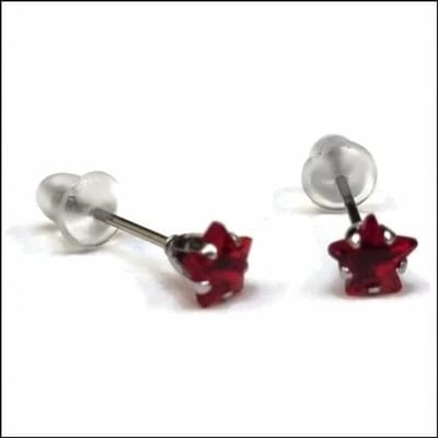 Aramat Jewels | Oorbellen | RVS Zweerknopjes Ster met Zirkonia - Sterretjes Oorstekers | Zilverkleurig / Donker Rood / 5mm | |3mm | Staal | Kinderen, Volwassenen | Verkleurd niet