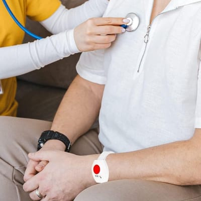 Draadloze Noodknop voor Senioren - Mobiele Alarmknop voor Thuiszorg, Paniekalarm en Hulp bij Noodgevallen voor Ouderen (2 in 1)