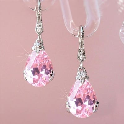 Huitan Eenvoudig Stijlvol Ontwerp Waterdruppel Kristal Zirconia Druppeloorbellen Dames Schitterende CZ Elegante Vrouwenoorbellen Mode Sieraden white