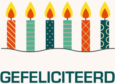 Bloemenkaartjes Gefeliciteerd - Cadeaukaartjes - 20stuks - 7x7cm - Met Boorgaatje - Wit - Bloemkaartje - Mini Kaartjes