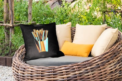 Buitenkussen Weerbestendig - Friet - Goud - Chrome - Eten - 50x50 cm