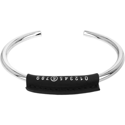 Maison Margiela Sm6uy0074 P6631 964 Mm6 Nummering Logo Tab Manchet Armband SM6UY0074 P6631 964 (6) white
