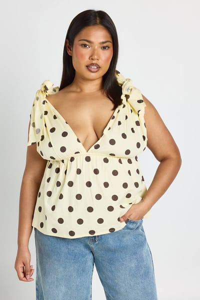 boohoo Dames Plus Maat Top Met Strikschouders En Polkadot Smok | Citroen | Maat: 48