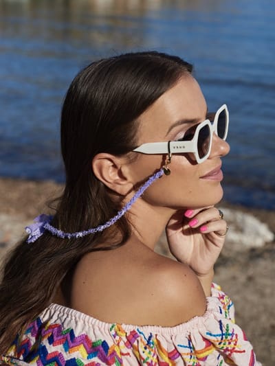 Brillenkoord bandana stijl lila – Draagbaar als sieraad – Limited festival editie | SUNNY CORDS