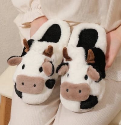 Unisex Cartoon Koe Pluche Slippers | Zachte en Warme Slippers voor Binnenhuisgebruik | Antislip Onderzijde | Ideaal voor Koude Dagen | Maat 38-39 | Leuk Cadeau voor Familie en Vrienden