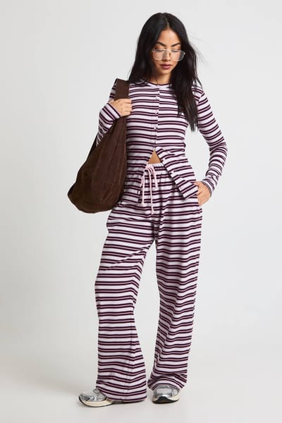 boohoo Dames Gestreepte rib broek met trekkoord | Roze | Maat: 34