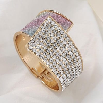 Bracelet Élastique en Alliage Scintillant Full Diamant, Conçu Avec Une Touche Haut de Gamme Pour les Filles, Pratique à Porter et Accessoire Polyvalent pour le Tempérament multicolore