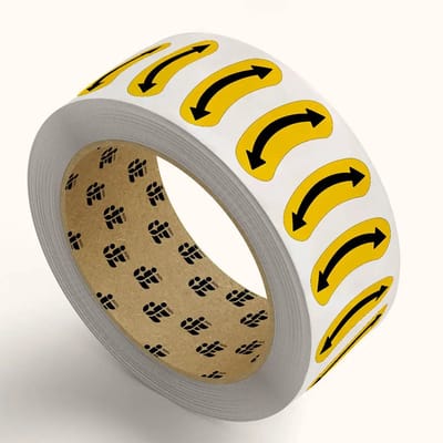 Links- en rechtswijzende draairichtingspijl stickers op rol - geel zwart | 5 x 2 cm - 477 stickers per rol