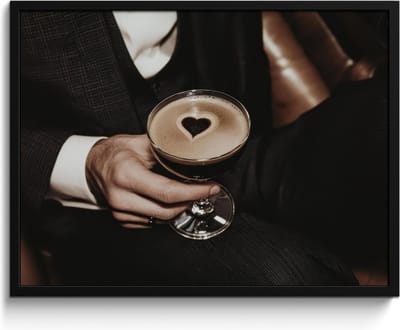 Fotolijst inclusief poster - Posterlijst 80x60 cm - Posters - Hartje - Cocktail - Espresso Martini - Hand - Foto in lijst - Keuken decoratie muur - Wanddecoratie accessoires - Muurdecoratie - Schilderijen