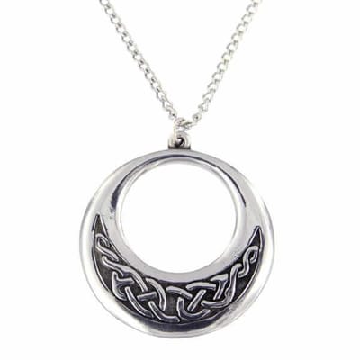 St Justin keltisch ketting, 'oorring' hanger