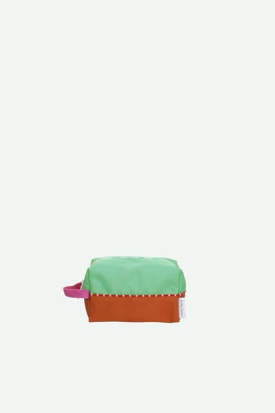 Sticky Lemon - toilettas - beter samen - kleurblokken - handdoek groen