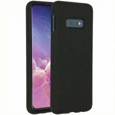 Accezz Hoesje - Geschikt voor Samsung Galaxy S10e - Liquid Silicone Backcover - Zwart