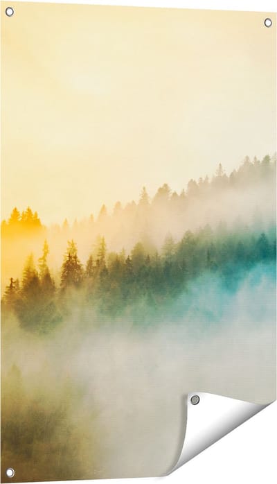 Gards Tuinposter Kleurrijke Zonsopgang in het Bos met Mist - 60x90 cm - Tuindoek - Tuindecoratie - Wanddecoratie buiten - Tuinschilderij