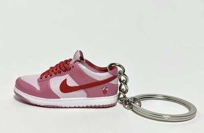 ShoeBlockX SneaKeys | Sleutelhanger | Tassenhanger | Nike Dunk StrangeLove Pink | Sneakers | Keychain | Cadeau