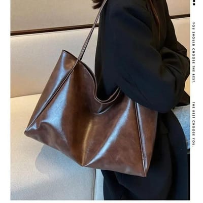 Sac fourre-tout tendance pour femme, pochette sous les bras, grande capacité, en cuir PU souple, sac à bandoulière rétro, sac seau décontracté et portable café
