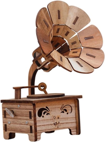 Muziekdoos Grammofoon - Houten Decoratie - Romantisch Cadeau - Lichtgevend Ornament - 15 x 14.5 x 21 cm - Houtkleur