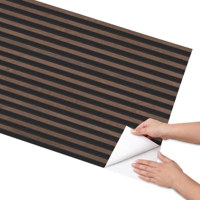 Coloray Meubel Wrap Folie - Bruin Meubelfolie - 65x130 cm - Meubelfolie Zelfklevend Verticale lamellen - Wrapfolie Keuken - Minimalist Meubelfolie - Decoratiefolie - Tafeldecoratie - Texturen