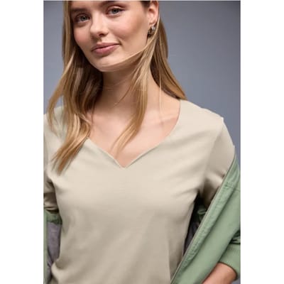 Shirt met hartvormige halslijn