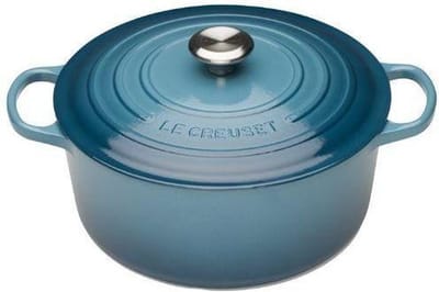 Le Creuset Braadpan Signature Deep Teal – Ø 20 cm / 2,4 Liter – Gietijzeren Stoofpan met Diepblauwe Emaille – Inductie- en Ovenbestendig – Compacte Pan voor Dagelijks Gebruik – Kleurvast en Duurzaam – Perfect voor 2 à 3 Personen