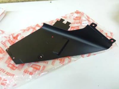 linker zijdeksel voor aprilia 1000 rsv 2004 - 2008 ap8158127 nieuw