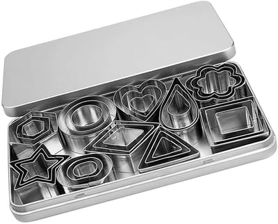 Dailygoods- Koekjesvormers 30 Stuks - Roestvrij Staal - Verschillende Vormen - Ster/Rond/Hart - Duurzaam - Handig voor Bakken - Bakvormpjes