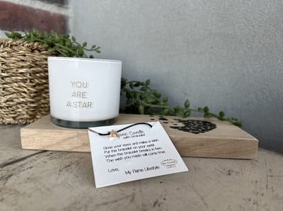 Creaties van Hier - Geurkaars You are a star op houten plankje met armband - Moederdag