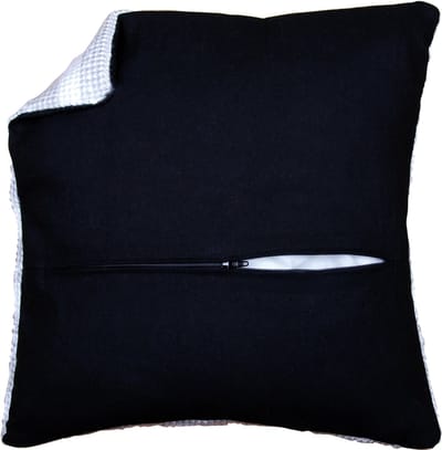 Vervaco - Kussenrug met rits - zwart - PN-0174417 - Borduren - Borduurpakket - Borduurpakket volwassenen - Borduurpakket kind