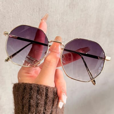 Nieuwe Mode Vierkante Zonnebril Dames Retro Metaal Unisex Zonnebril Trendy Klassieke Stijl Punk Verloopkleur UV-Bescherming