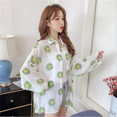 Châle pour femme Manteau fin mi-long Vêtements de protection solaire en mousseline de soie Chemise à manches longues ample à marguerites pour femme Manteau respirant mi-long de protection solaire S gray
