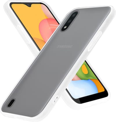 Cadorabo Hoesje geschikt voor Samsung Galaxy A01 in Mat Transparant - Hybride beschermhoes met TPU siliconen Case Cover binnenkant en matte plastic achterkant