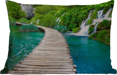 Buitenkussens - Tuin - Brug - Water - Planten - Waterval - Groen - 50x30 cm