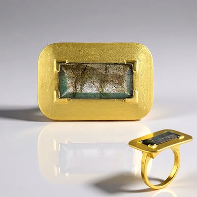 Cavill - Zilveren Vergulde Ring met 3,15 ct Labradoriet Baguetteslijpsel Madagaskar - 925 Sterling Zilver - Moderne Elegante Damesring Maat 16 17