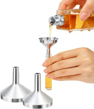 3x Metalen Mini Trechter – Aluminium Trechters voor Parfum & Essentiële Olie – Zilver – Herbruikbare Precisietrechters – Compact & Duurzaam – 3,3 x 2,5 cm