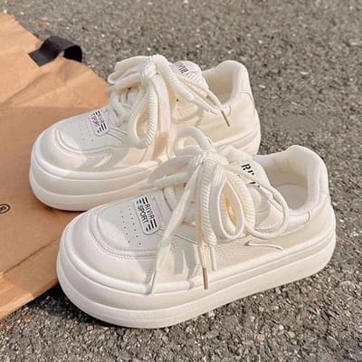 Kleine en veelzijdige kleine witte schoenen voor dames lente nieuwe trendy casual board schoenen voor dames 40