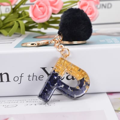 Letter Sleutelhanger A-Z – Luxe Initialen Sleutelhanger met Pompon & Kwastje – Tashanger voor Dames & Meisjes – Accessoire voor Sleutelbos, Handtas, Rugzak & Autosleutel – Persoonlijk Cadeau voor Vrouw, Moeder, Dochter & Vriendin