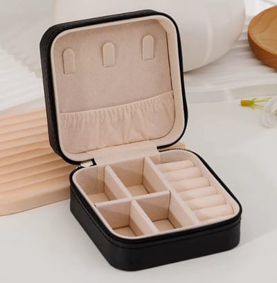 Sieradendoosje - juwelendoosje - opbergdoosje - reisformaat - organiser - sieraden etui - travel case - ring - ketting - oorbellen - klein