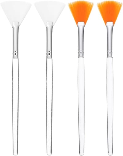 Set van 4 zachte fan brushes voor gezichtsmaskers, huidverzorging applicators en spa tools voor schoonheidsbehandelingen en gezichtsverzorging